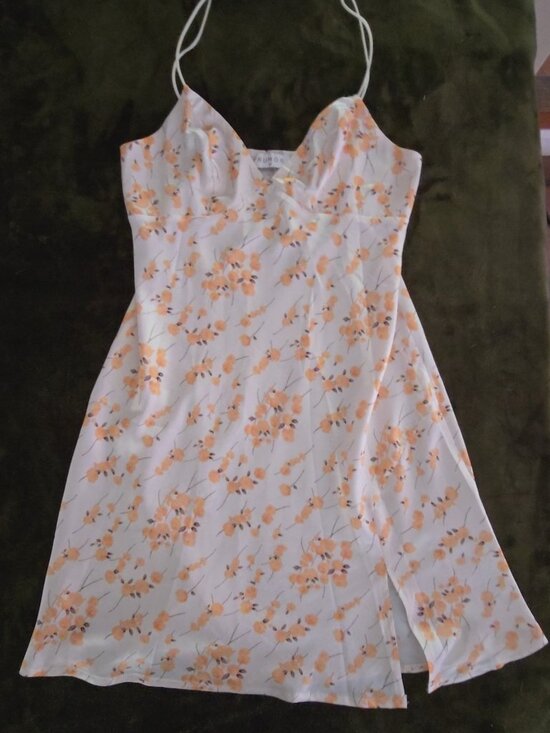 Rumor Dresses & Skirts - RUMOR White Peach Floral Slip Dress Size 8 Spaghetti Strap Side Slit